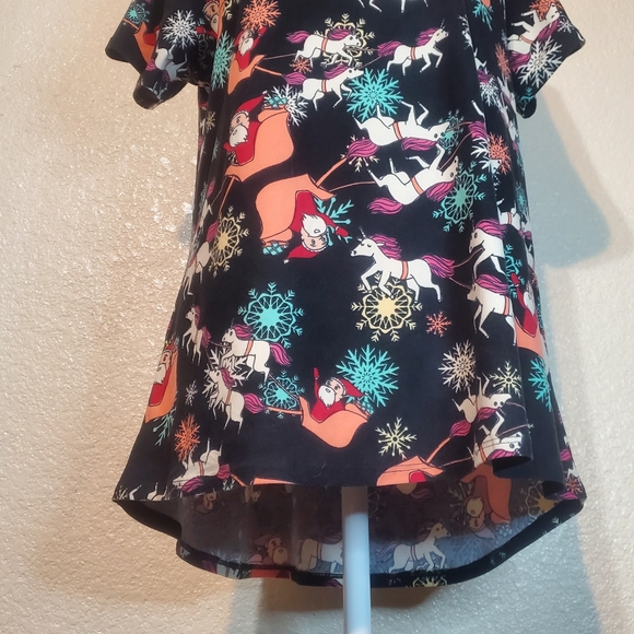 XMAS Santa Unicorn Reindeer Whimsical Size M LuLaRoe Butter Soft High Low Amy - Picture 5 of 12